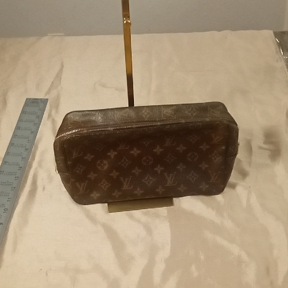 Louis Vuitton Handbags - Louis Vuitton Brown Monogram Clutch Pouch